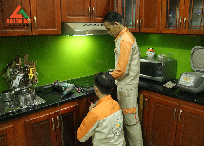 Sửa bếp từ tại nhà quận Hoàn Kiếm khắc phục lỗi nhanh chóng