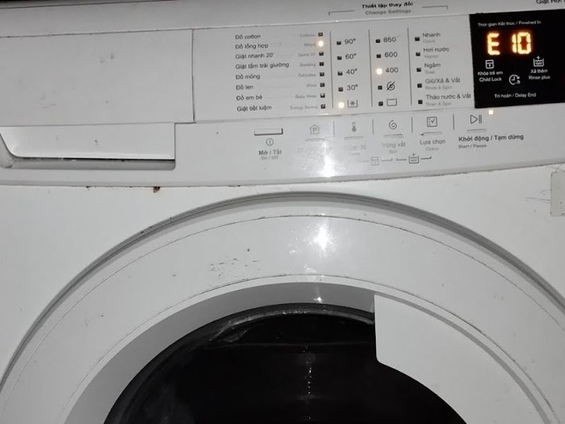 Câu hỏi thường gặp khi sửa máy giặt Electrolux báo lỗi E10
