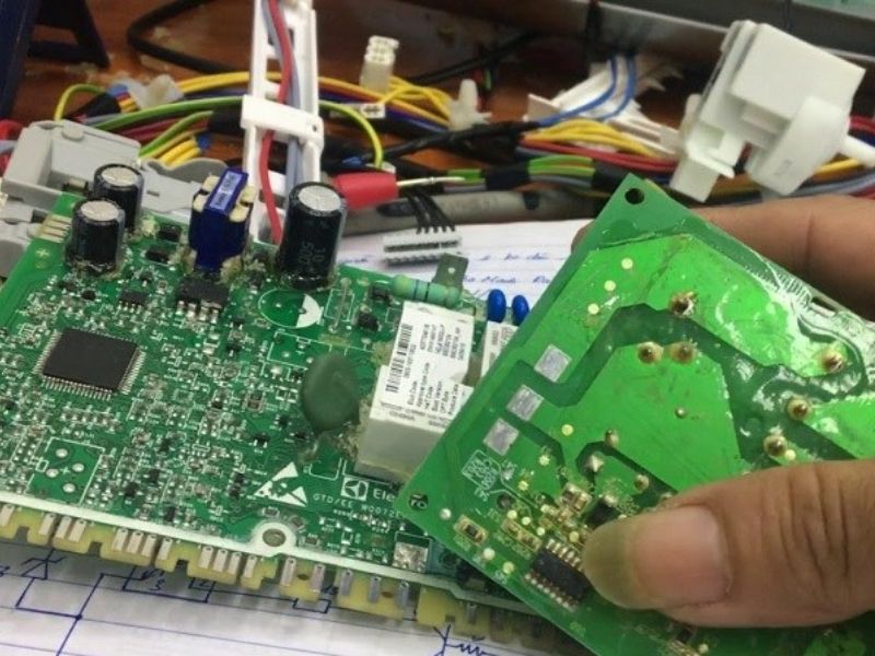 Nguyên nhân và cách khắc phục lỗi E23 máy giặt Electrolux