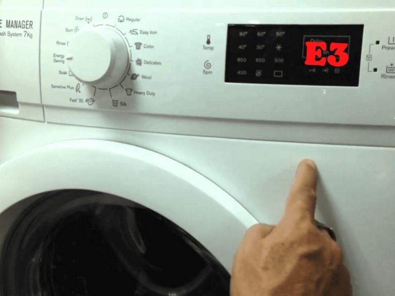 Cách kiểm tra và xử lý máy giặt Electrolux báo lỗi E3 tại nhà