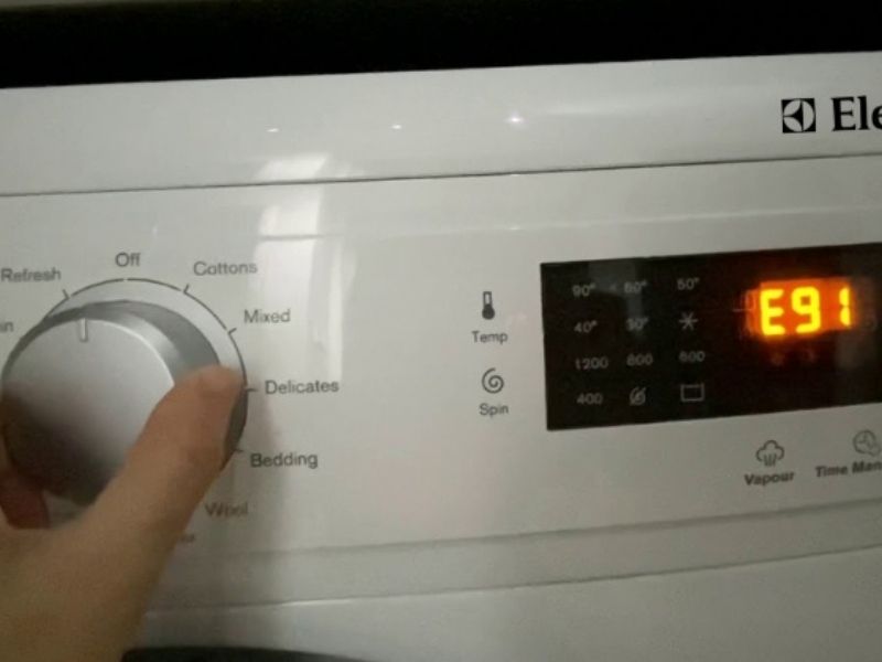 Câu hỏi thường gặp về lỗi E91 máy giặt Electrolux